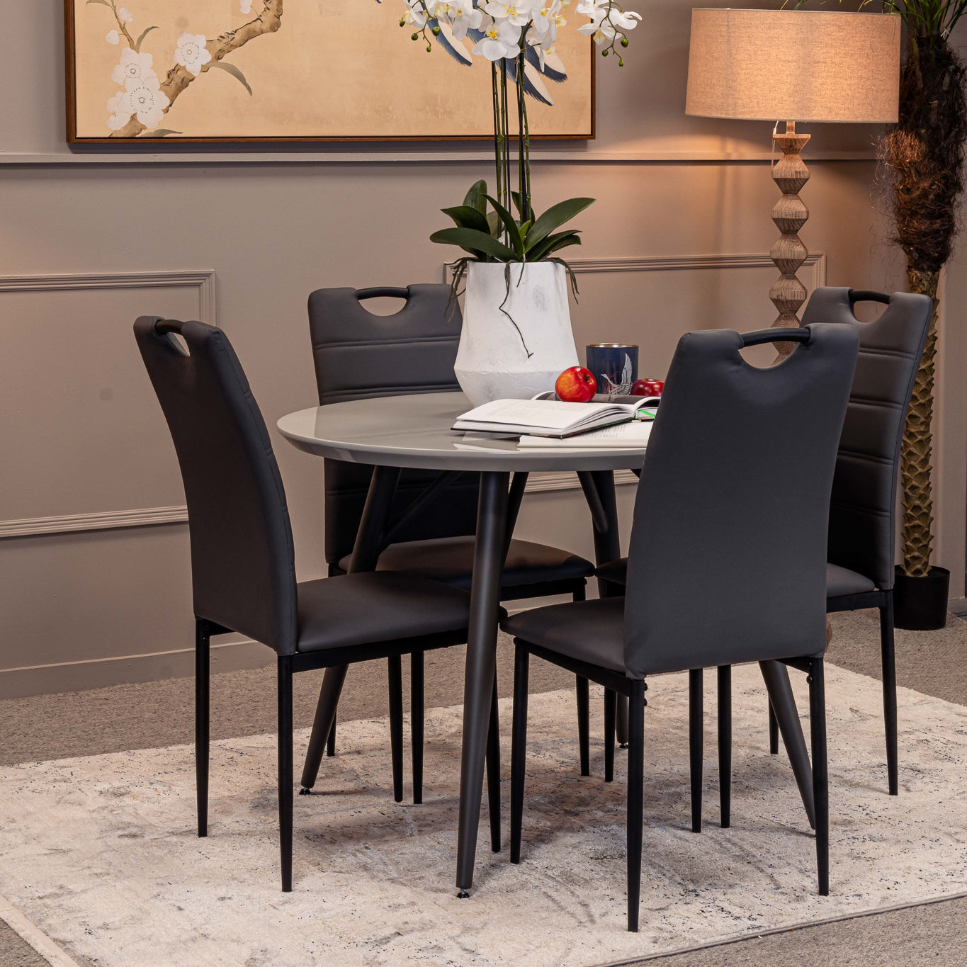 Lola Round Dining table and 4 x Una Dining chairs - Bundle Deal